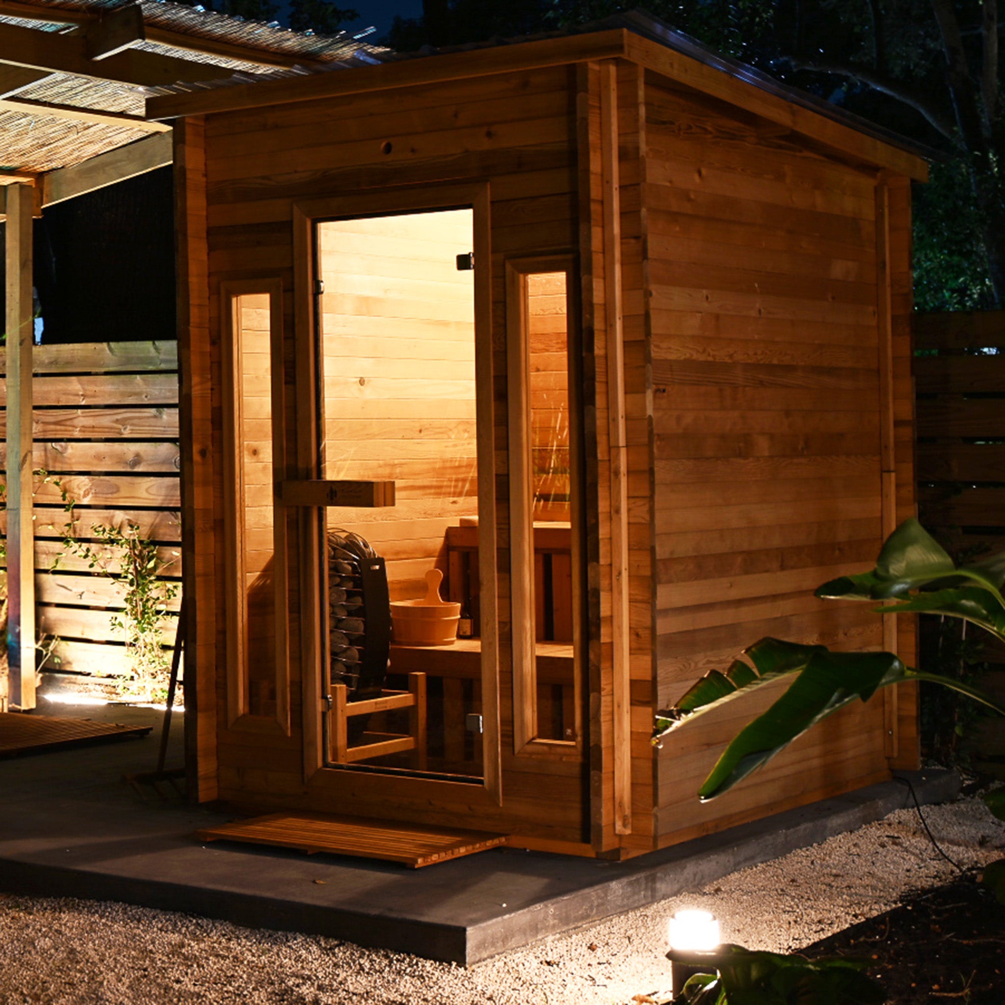 Cabin Canadian Thermowood Outdoor Sauna (4-Person) with Harvia Spirit WiFi 8kW Heater