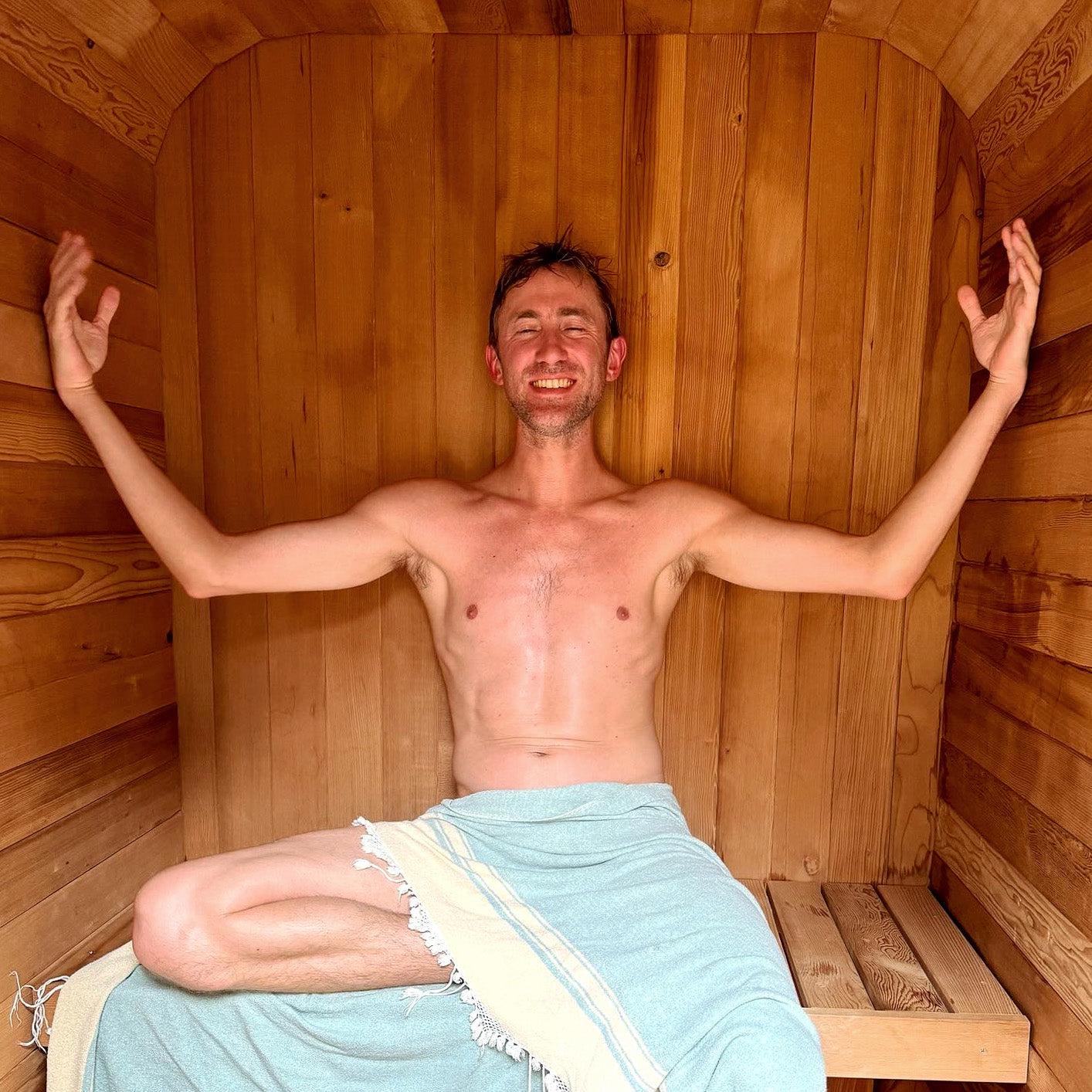 Duo Canadian Thermowood Outdoor Sauna (2-Person) with Harvia 8KW Heater