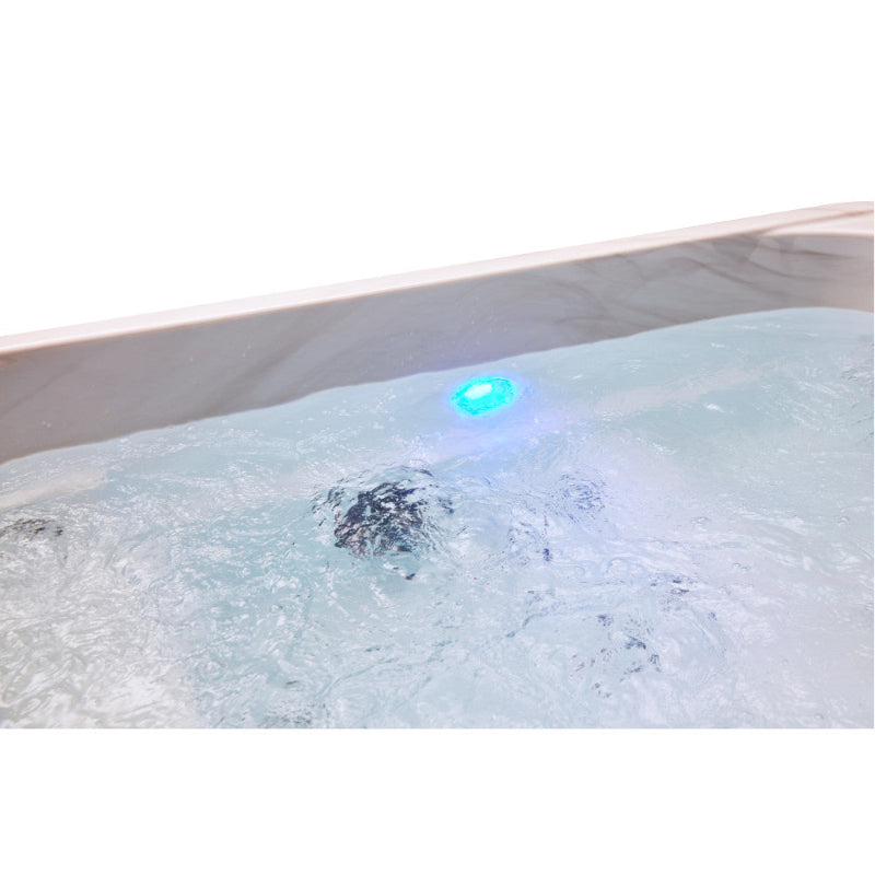 Riley 3-Person Hot Tub