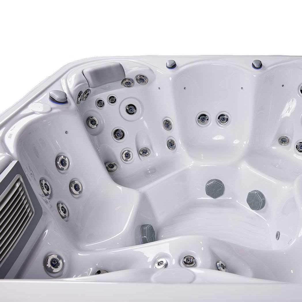 New York 6-Person 49-Jet Square Hot Tub