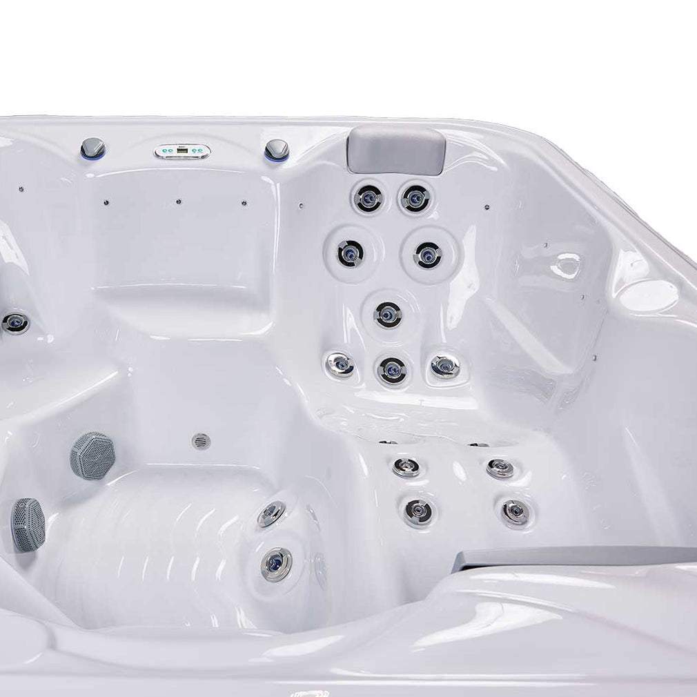 New York 6-Person 49-Jet Square Hot Tub
