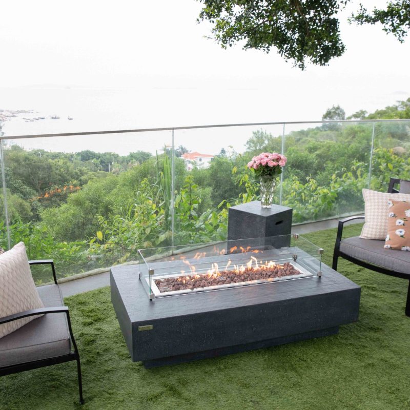 Hampton Propane Fire Table in Dark Gray