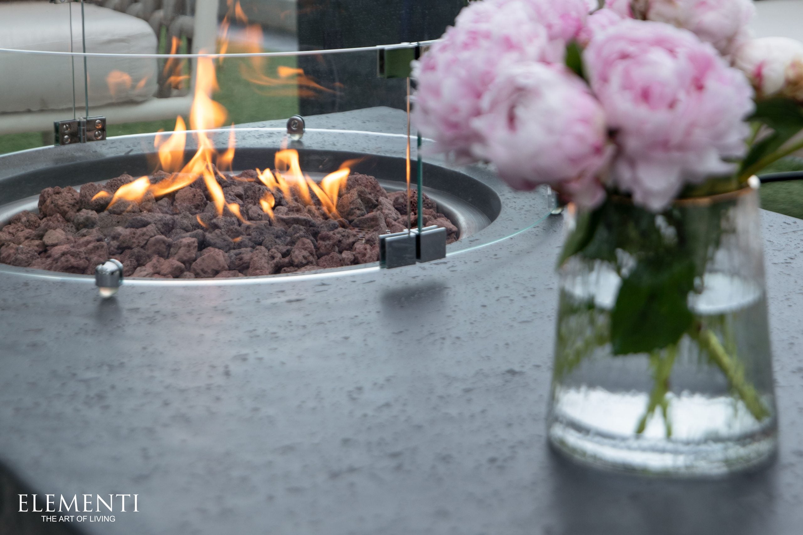 Metropolis Propane Fire Table in Dark Gray