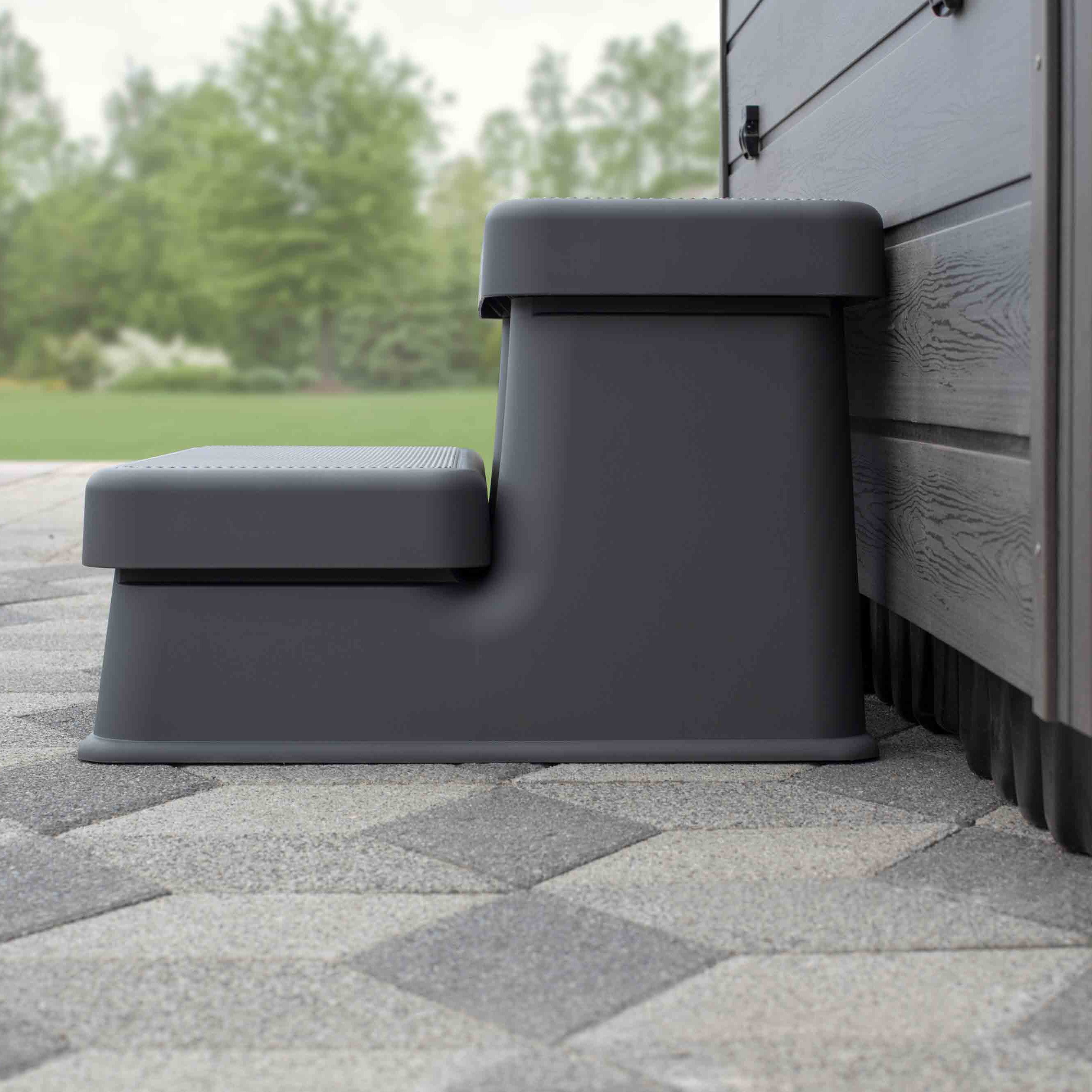 Spa step