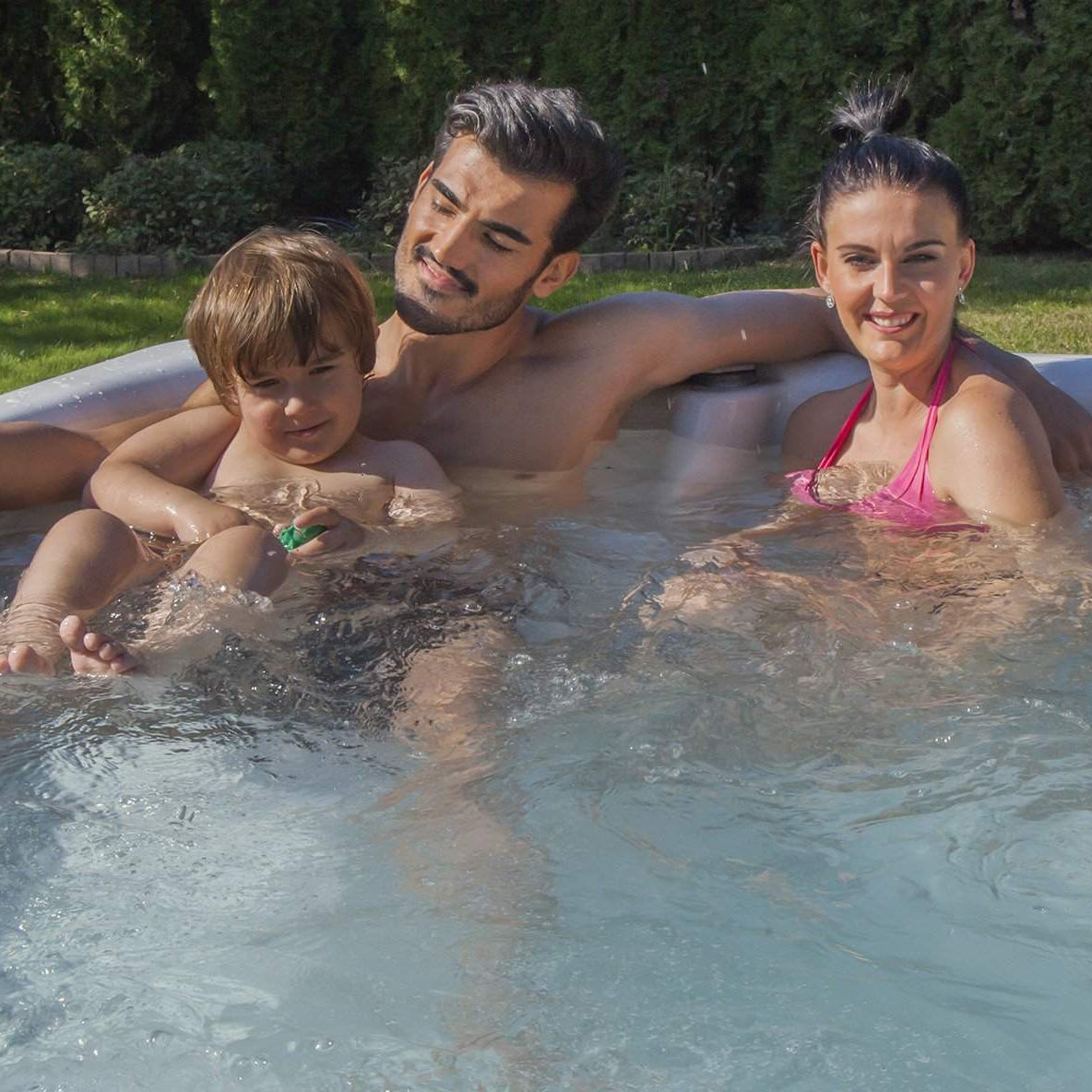 Chicago 7-Person 50-Jet Square Hot Tub