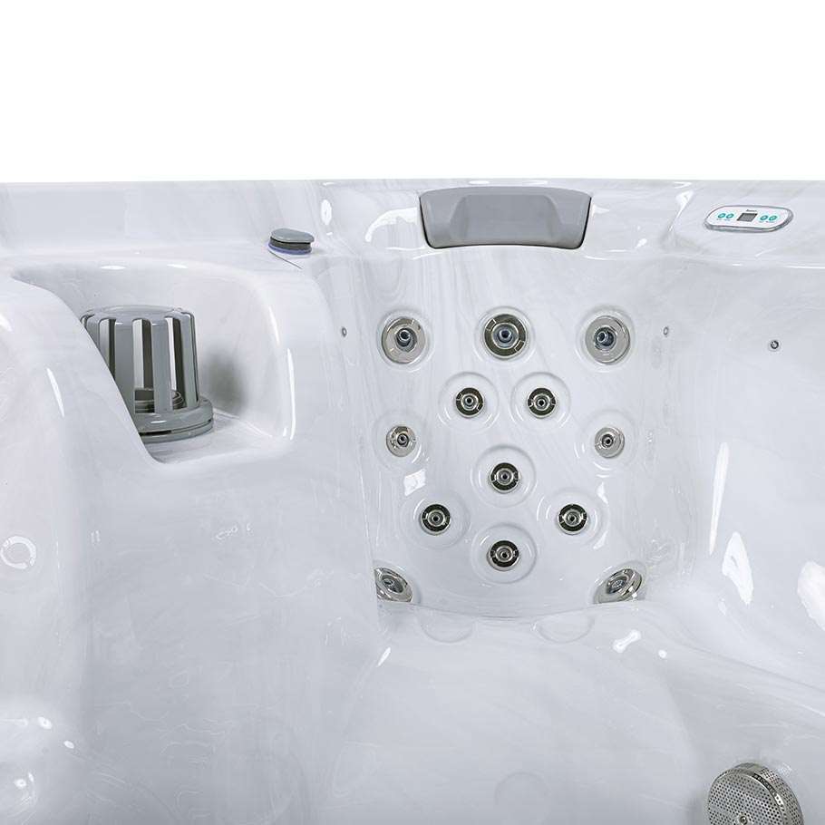Chicago 7-Person 50-Jet Square Hot Tub