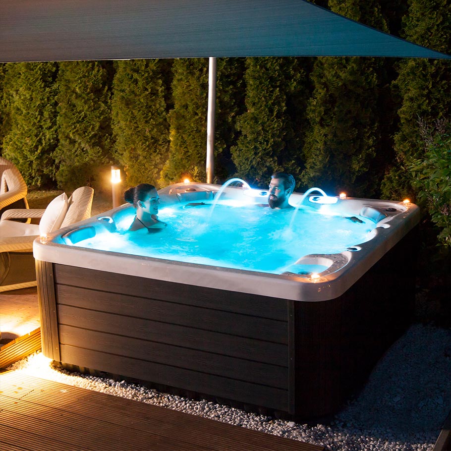 Jersey 6-Person 46-Jet Square Hot Tub