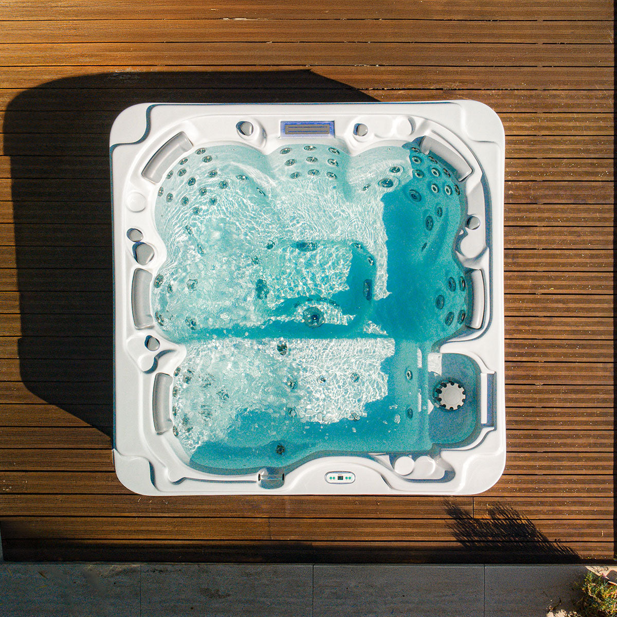 Dallas 6-Person 82-Jet Square Hot Tub