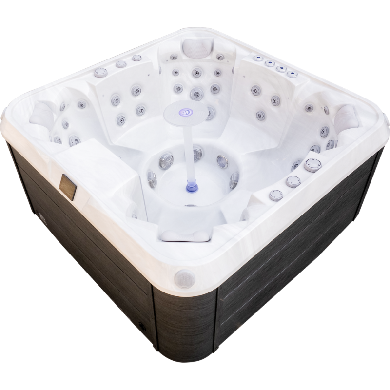 Denali 7-Person Hot Tub