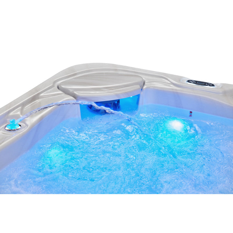 Infinity 5-Person Hot Tub