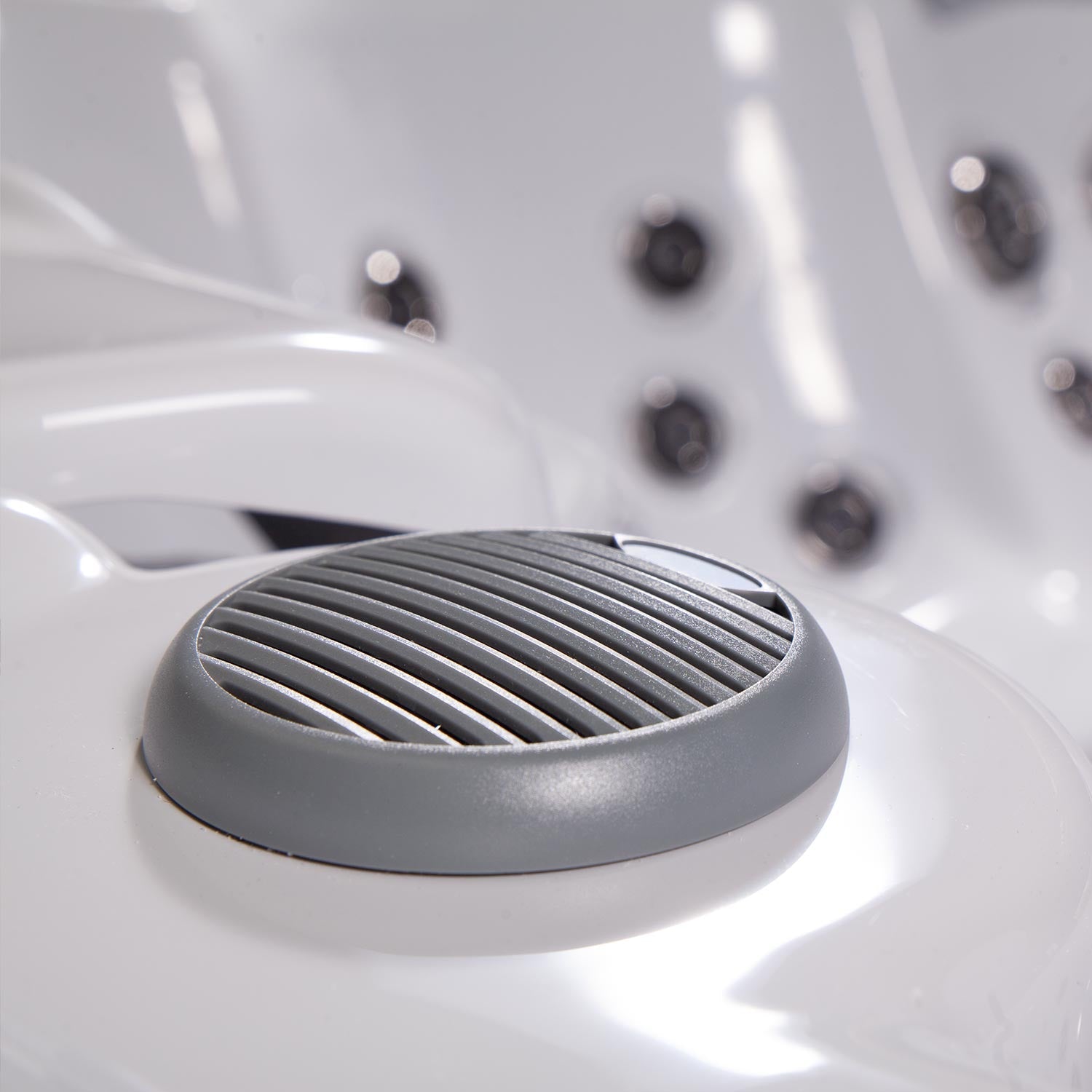 Hollywood 5-Person 51-Jet Square Hot Tub