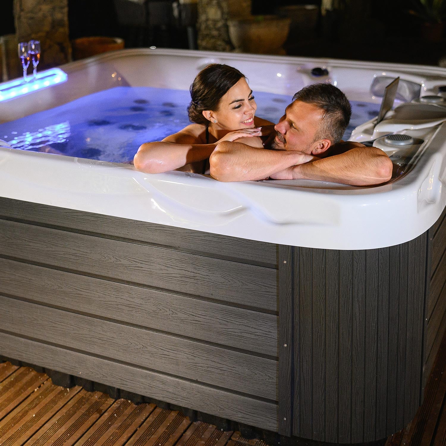 Hollywood 5-Person 51-Jet Square Hot Tub