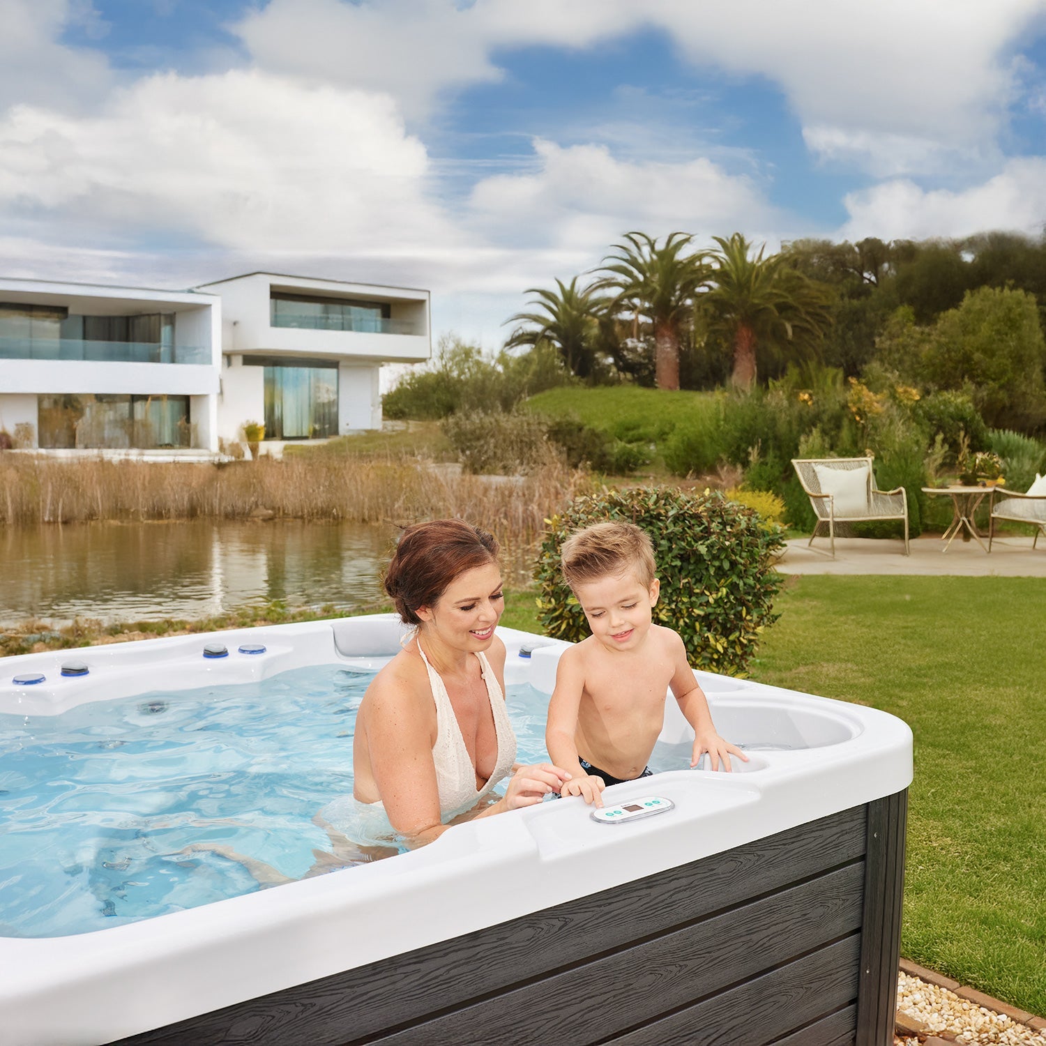 Jersey 6-Person 46-Jet Square Hot Tub